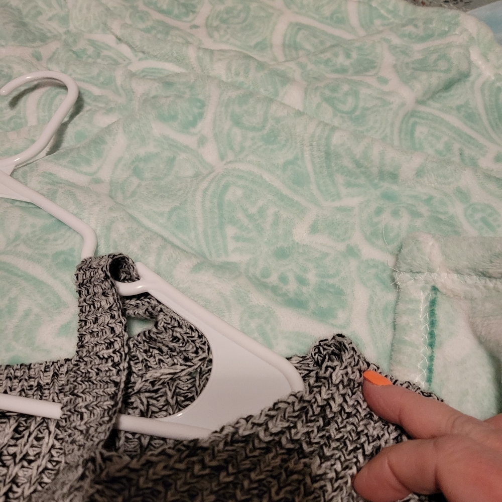 Torrid sweater - Picture 2 of 3